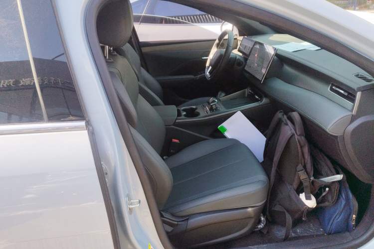 Used BYD Qin PLUS 2025 DM-i Smart Drive 120KM Superior Model Right Front Seat