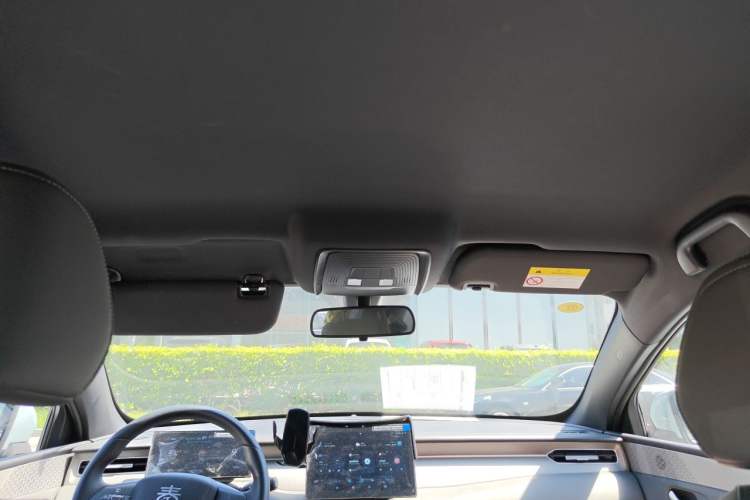 Used BYD Qin PLUS 2025 DM-i Smart Drive 55KM Leading Model Headliner