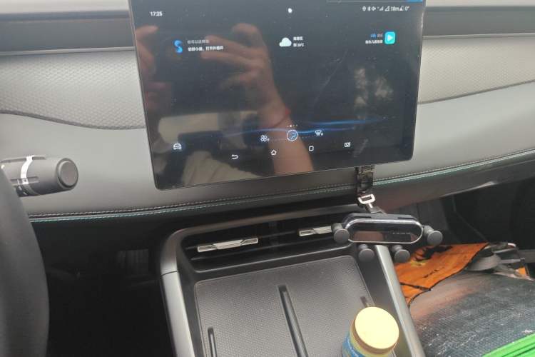 Used BYD Qin PLUS 2025 DM-i Smart Drive 55KM Leading Model Audio And AC Panel