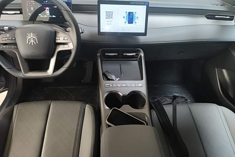 Used BYD Qin PLUS  Audio And AC Panel