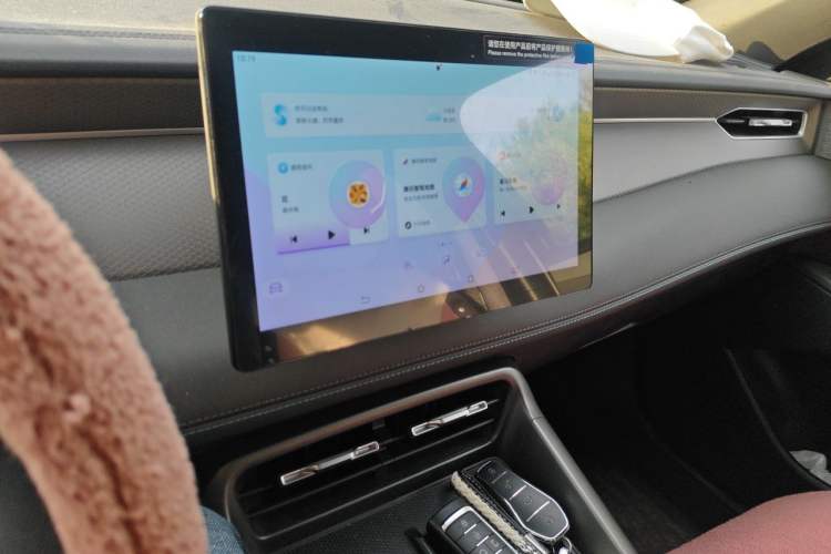 Used BYD Qin PLUS 2025 DM-i Smart Drive 55KM Leading Model Audio And AC Panel
