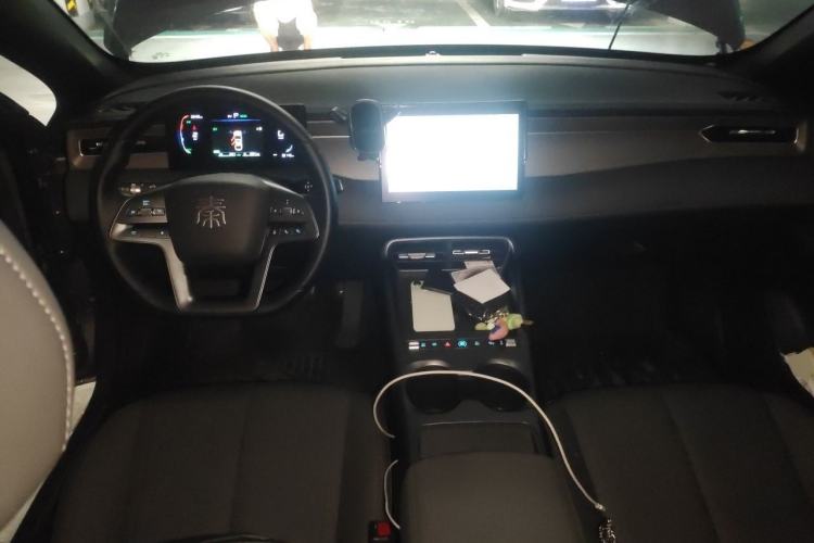 Used BYD Qin PLUS  Center Console
