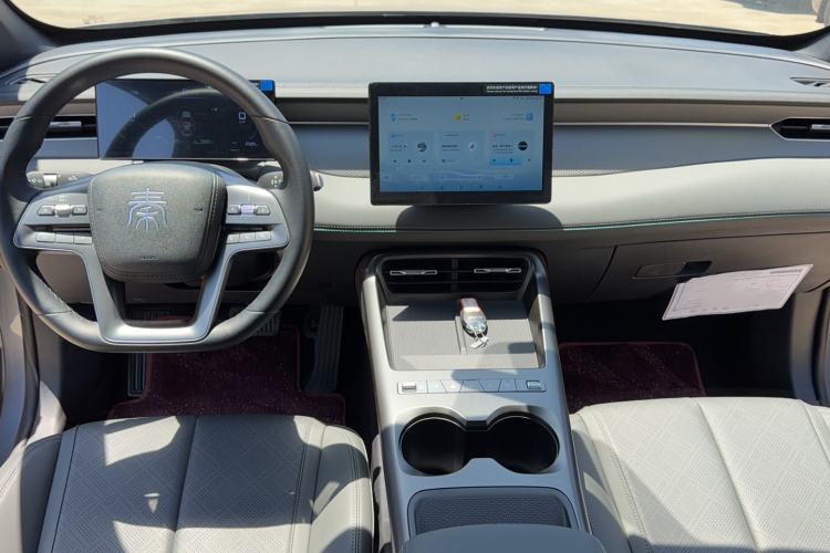 Used BYD Qin PLUS  Center Console