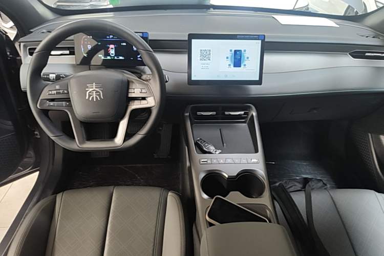 Used BYD Qin PLUS  Center Console