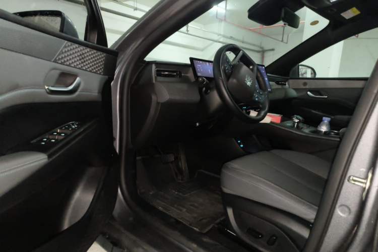 Used BYD Qin PLUS 2025 DM-i Smart Drive 55KM Beyond Model Driver Seat