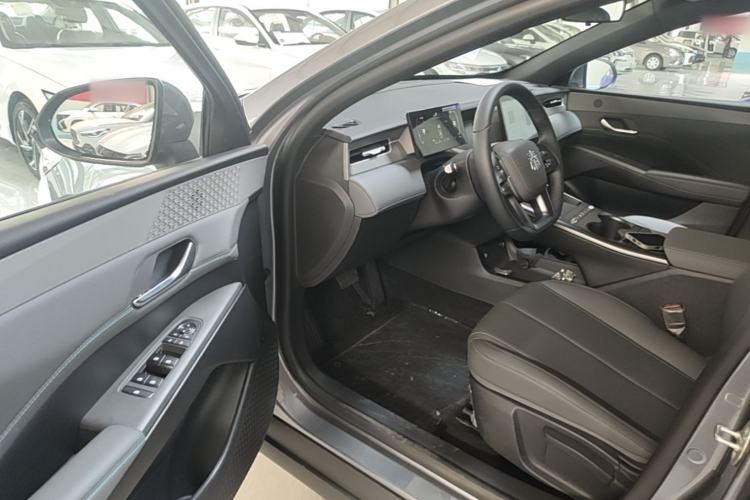 Used BYD Qin PLUS  Driver Seat