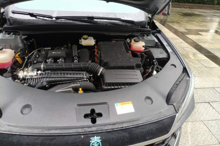 Used BYD Qin PLUS 2025 DM-i Smart Drive 55KM Leading Model Engine Bay Left