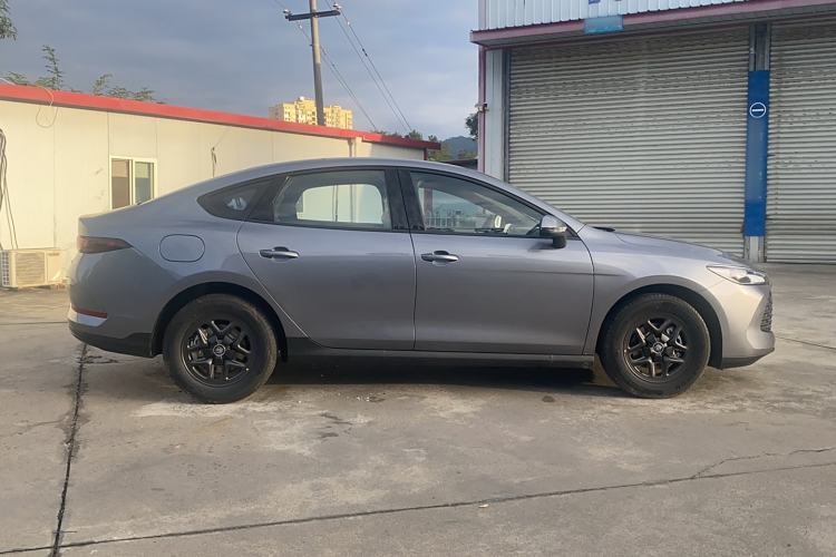 Used BYD Qin PLUS 2025 DM-i Smart Drive 55KM Leading Model Exterior 2