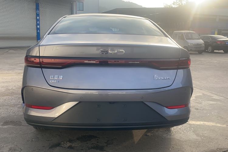 Used BYD Qin PLUS 2025 DM-i Smart Drive 55KM Leading Model Exterior 3