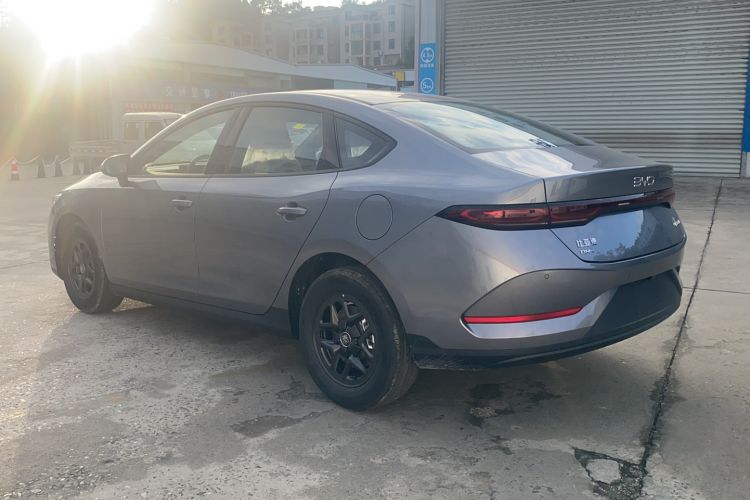 Used BYD Qin PLUS 2025 DM-i Smart Drive 55KM Leading Model Exterior 5