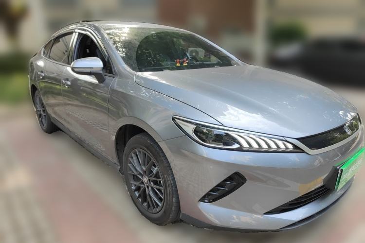 Used BYD Qin PLUS 2025 EV 510KM Standard Range Model Front Right 45 Deg