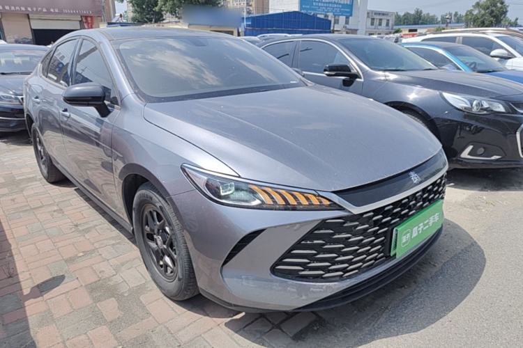 Used BYD Qin PLUS 2025 DM-i Smart Drive 55KM Leading Model Front Right 45 Deg