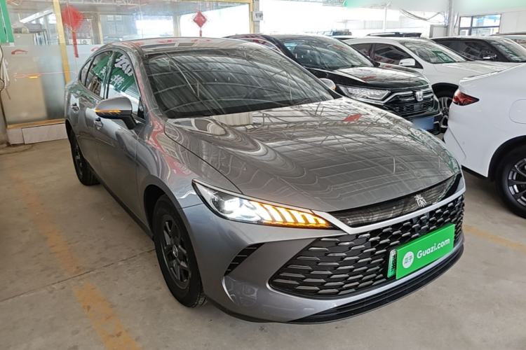 Used BYD Qin PLUS 2025 DM-i Smart Drive 55KM Leading Model Front Right 45 Deg