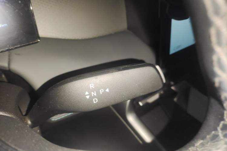 Used BYD Qin PLUS  Gear Lever