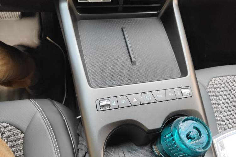Used BYD Qin PLUS 2025 EV 510KM Standard Range Model Gear Lever