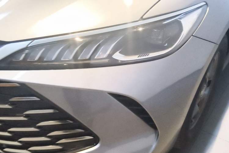 Used BYD Qin PLUS 2025 DM-i Smart Drive 55KM Leading Model Left Front Headlight