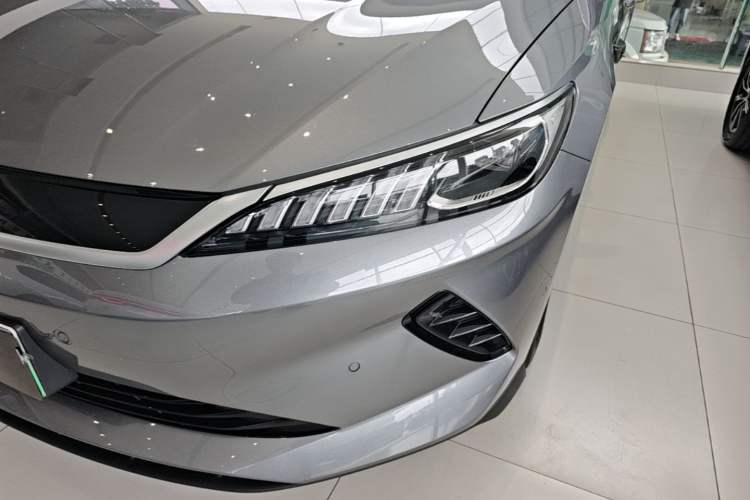 Used BYD Qin PLUS 2025 EV Smart Drive Edition 420KM Leading Model Left Front Headlight