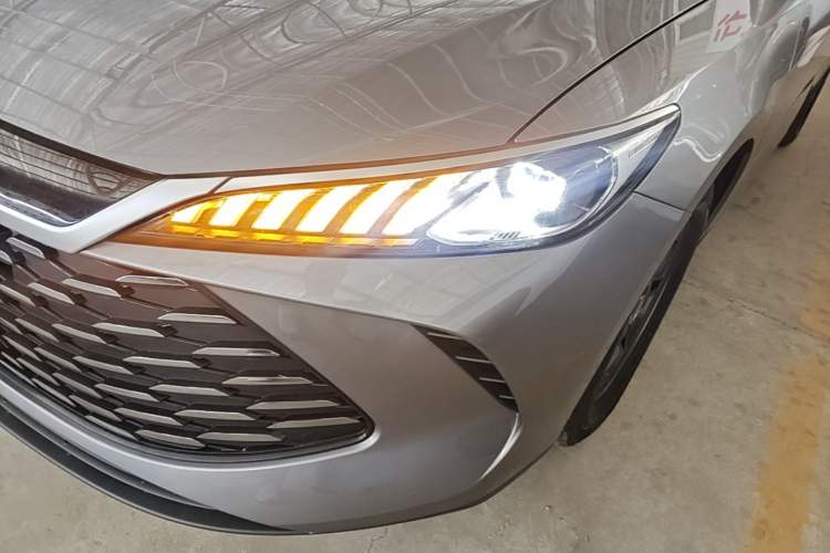 Used BYD Qin PLUS 2025 DM-i Smart Drive 55KM Leading Model Left Front Headlight