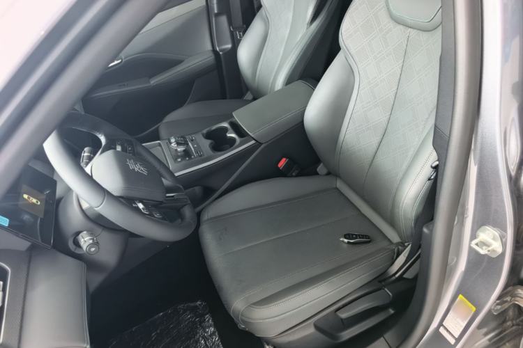 Used BYD Qin PLUS 2025 DM-i Smart Drive 55KM Leading Model Left Front Seat