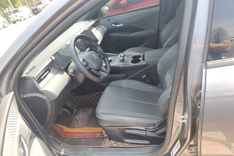 Used BYD Qin PLUS 2025 DM-i Smart Drive 55KM Leading Model Left Front Seat