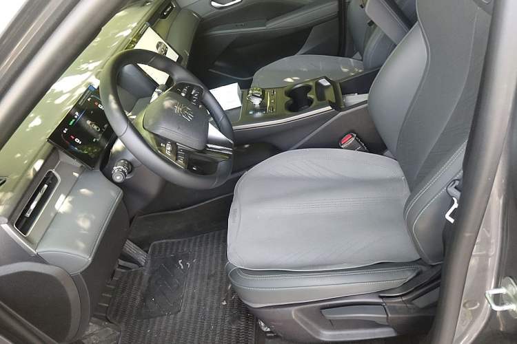 Used BYD Qin PLUS 2025 DM-i Smart Drive 55KM Leading Model Left Front Seat