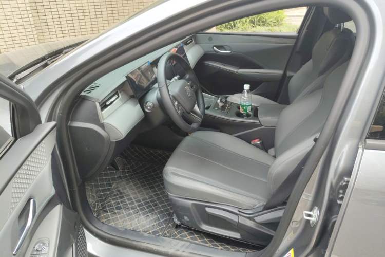 Used BYD Qin PLUS 2025 DM-i Smart Drive 55KM Leading Model Left Front Seat