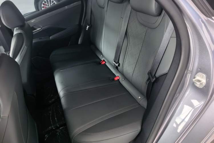 Used BYD Qin PLUS 2025 DM-i Smart Drive 55KM Leading Model Left Rear Seat