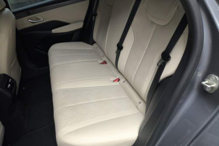 Used BYD Qin PLUS 2025 DM-i Smart Drive 55KM Leading Model Left Rear Seat