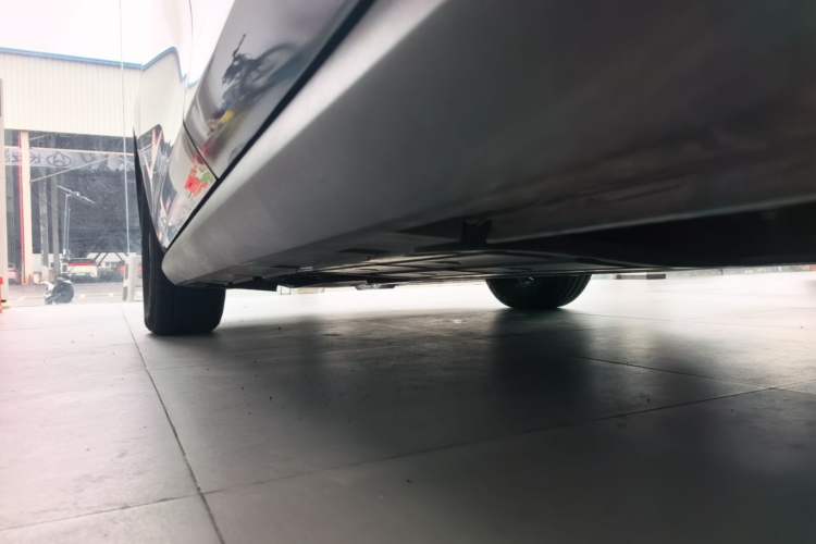 Used BYD Qin PLUS 2025 DM-i Smart Drive 55KM Leading Model Left Side Sill