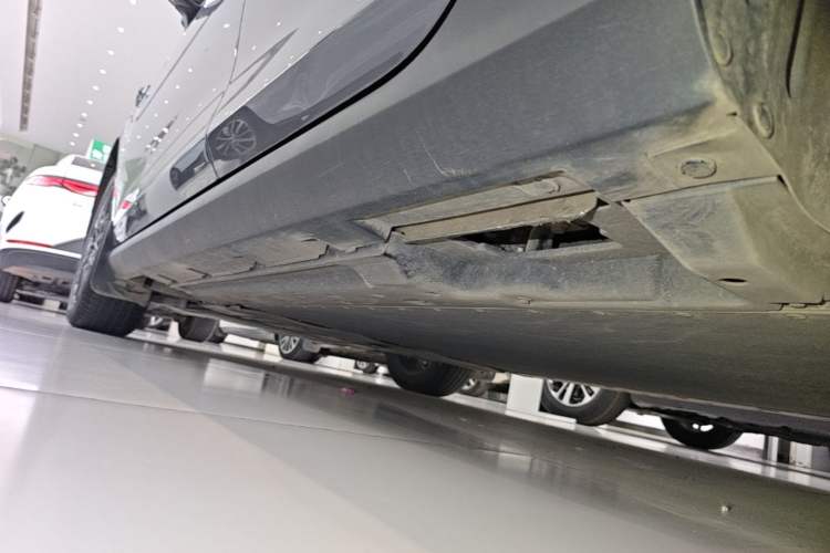 Used BYD Qin PLUS 2025 EV Smart Drive Edition 420KM Leading Model Left Side Sill