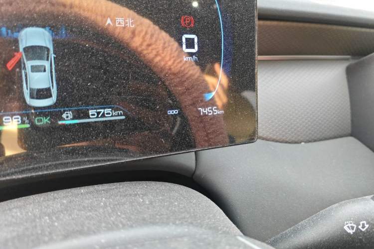 Used BYD Qin PLUS 2025 DM-i Smart Drive 55KM Leading Model Odometer Close Up