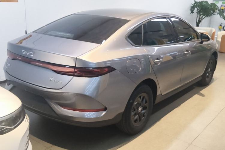 Used BYD Qin PLUS 2025 DM-i Smart Drive 55KM Leading Model Rear Right 45 Deg