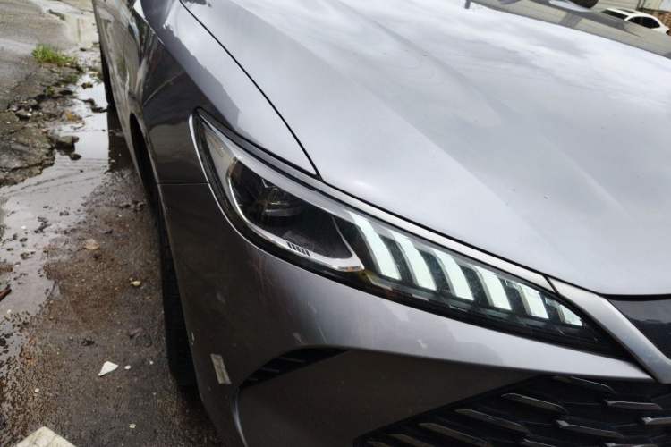 Used BYD Qin PLUS 2025 DM-i Smart Drive 55KM Leading Model Right Front Headlight