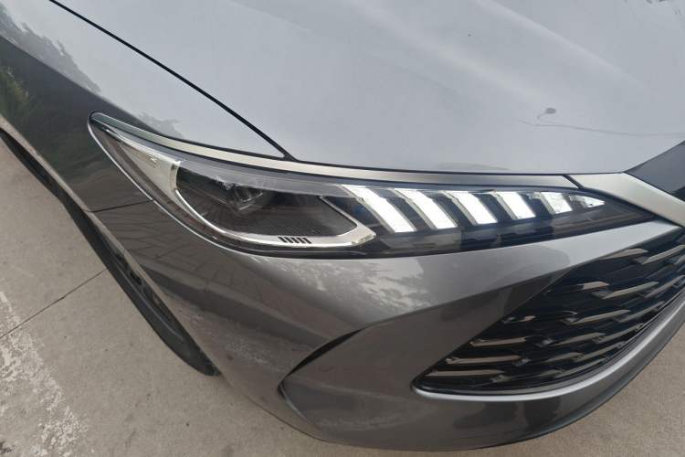 Used BYD Qin PLUS 2025 DM-i Smart Drive 55KM Leading Model Right Front Headlight