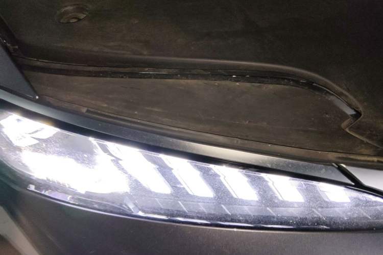 Used BYD Qin PLUS 2025 DM-i Smart Drive 55KM Leading Model Right Front Headlight