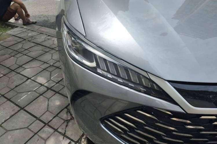 Used BYD Qin PLUS 2025 DM-i Smart Drive 55KM Leading Model Right Front Headlight