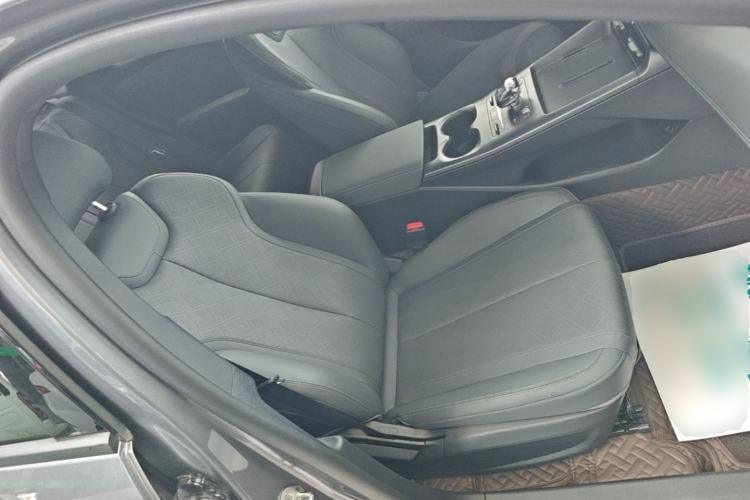 Used BYD Qin PLUS 2025 EV Smart Drive Edition 420KM Leading Model Right Front Seat