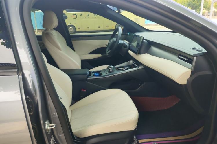 Used BYD Qin PLUS 2025 DM-i Smart Drive 55KM Leading Model Right Front Seat
