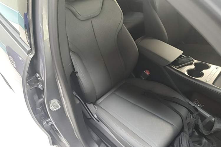 Used BYD Qin PLUS  Right Front Seat
