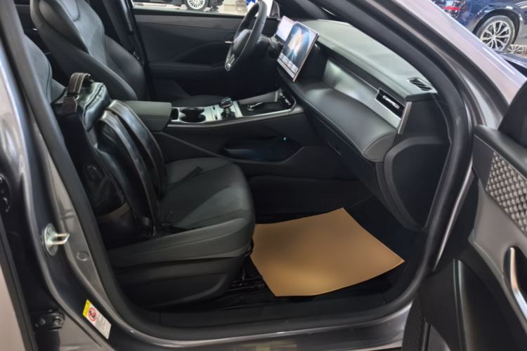 Used BYD Qin PLUS 2025 DM-i Smart Drive 55KM Beyond Model Right Front Seat