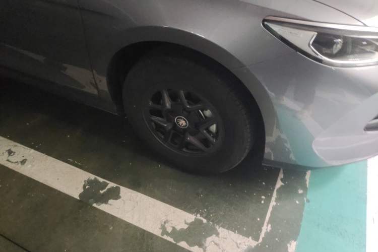 Used BYD Qin PLUS  Right Front Wheel Hub