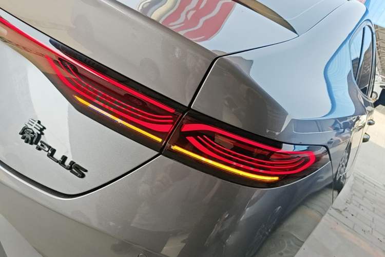Used BYD Qin PLUS 2025 DM-i Smart Drive 55KM Leading Model Right Rear Taillight