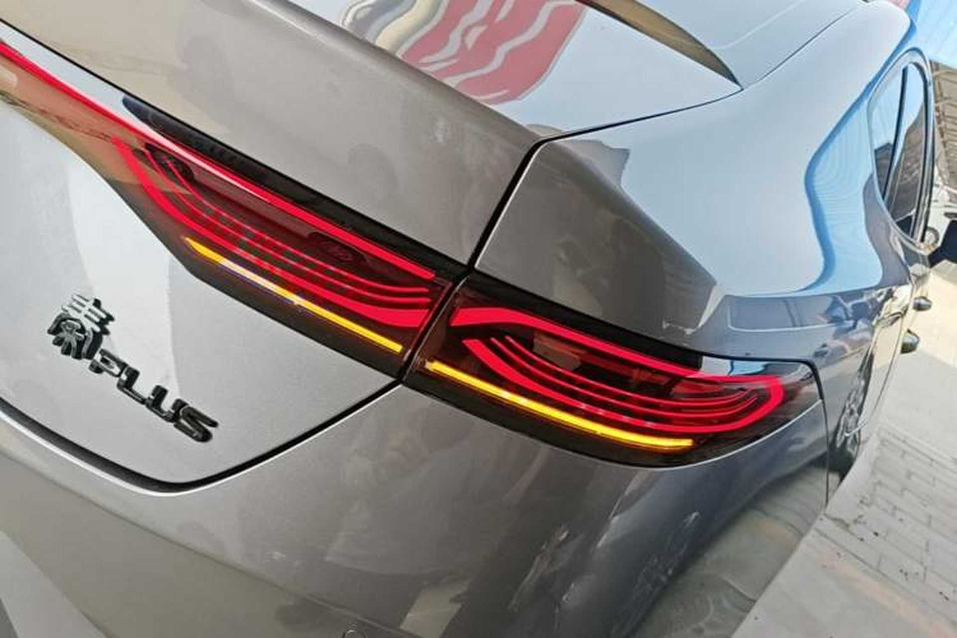 Used BYD Qin PLUS 2025 DM-i Smart Drive 55KM Leading Model Right Rear Taillight