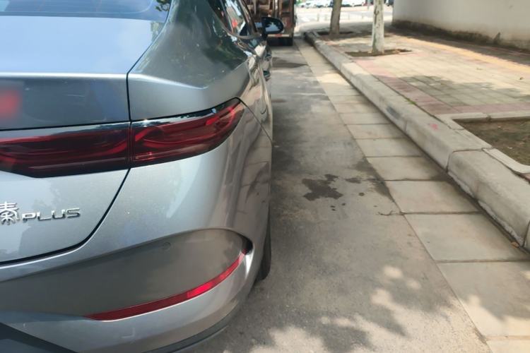 Used BYD Qin PLUS 2025 DM-i Smart Drive 55KM Leading Model Right Rear Taillight
