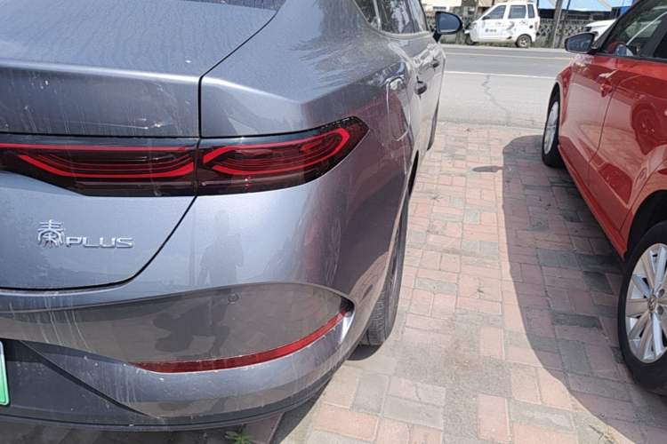 Used BYD Qin PLUS 2025 DM-i Smart Drive 55KM Leading Model Right Rear Taillight