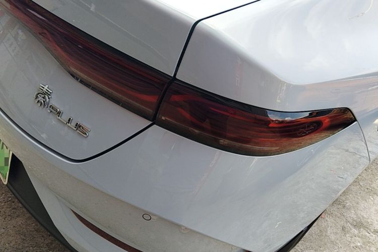 Used BYD Qin PLUS 2025 DM-i Smart Drive 55KM Leading Model Right Rear Taillight