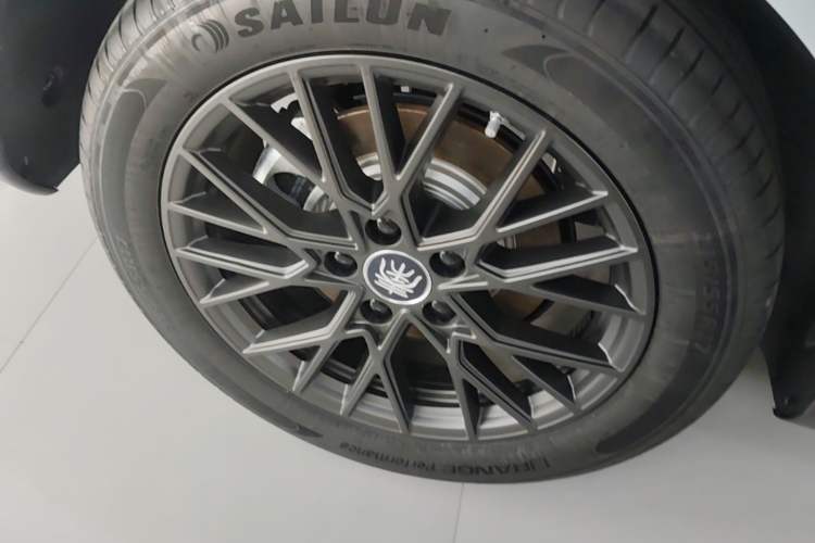 Used BYD Qin PLUS  Right Rear Wheel Hub