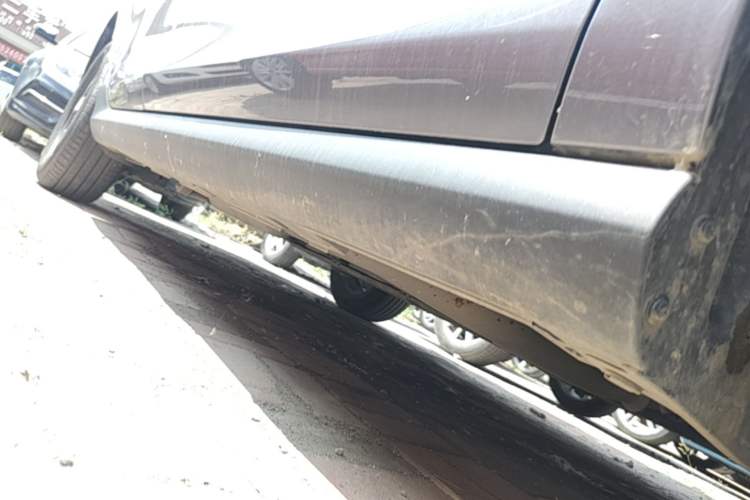 Used BYD Qin PLUS 2025 DM-i Smart Drive 55KM Leading Model Right Side Sill