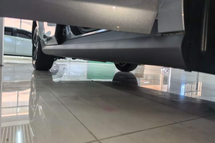 Used BYD Qin PLUS 2025 DM-i Smart Drive 55KM Beyond Model Right Side Sill