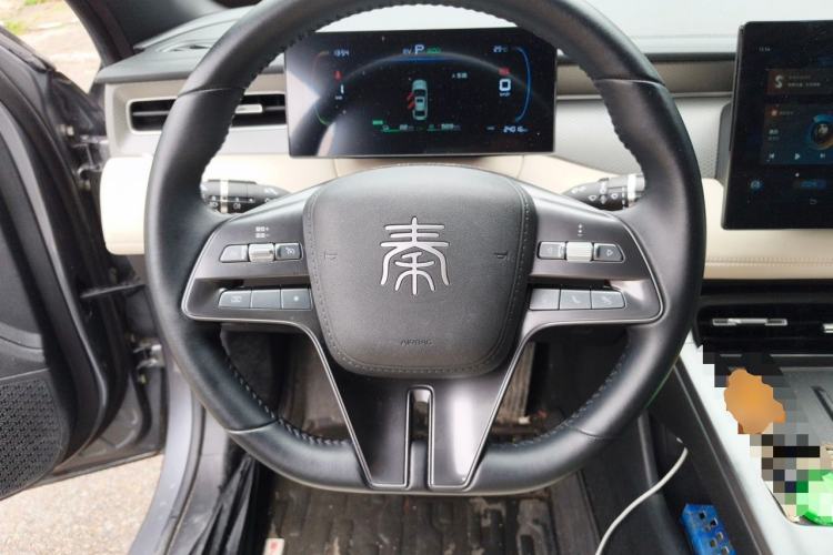 Used BYD Qin PLUS 2025 DM-i Smart Drive 55KM Leading Model Steering Wheel